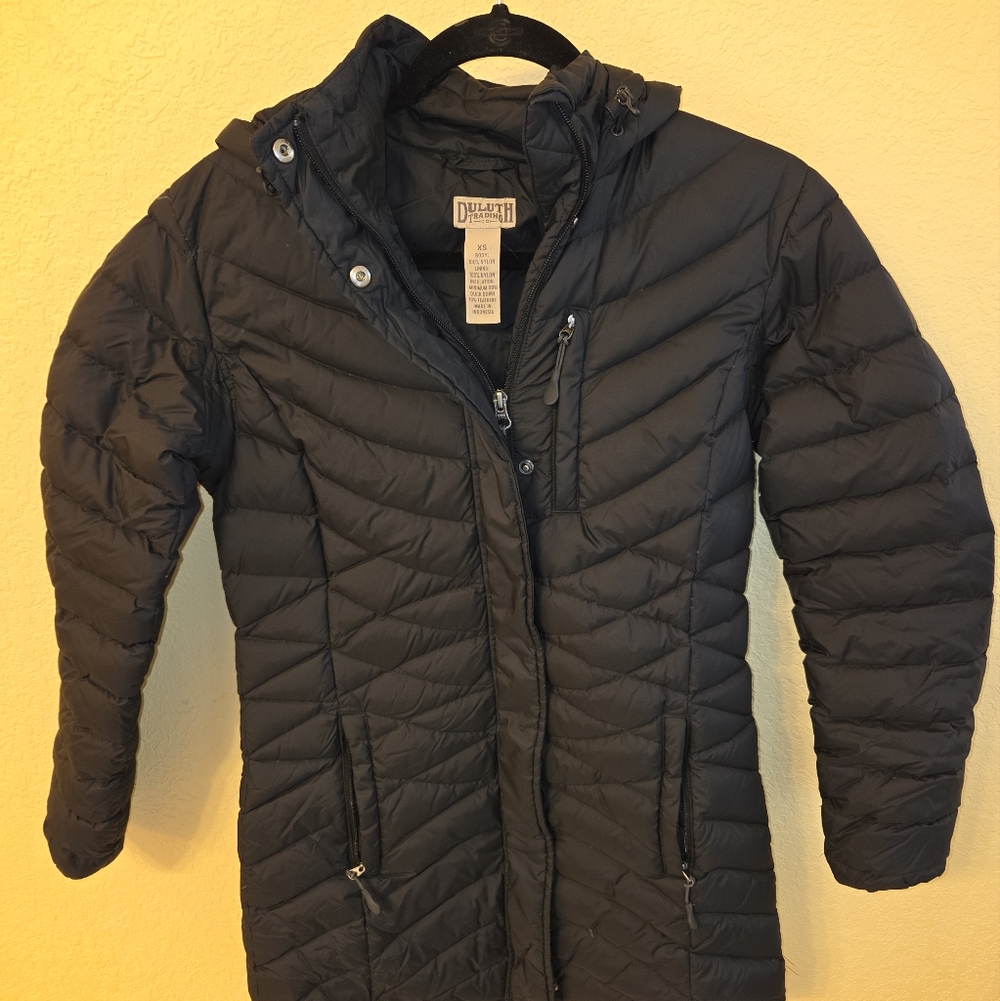 Duluth Trading Co Women's Black Puffer Jacket